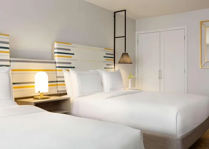 Doubletree By Hilton Campbell - Pruneyard Plaza
