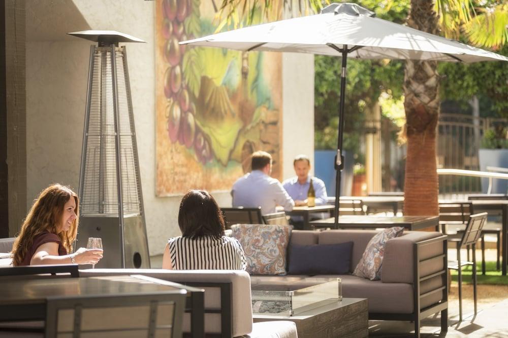 Doubletree By Hilton - Pruneyard Plaza 4*